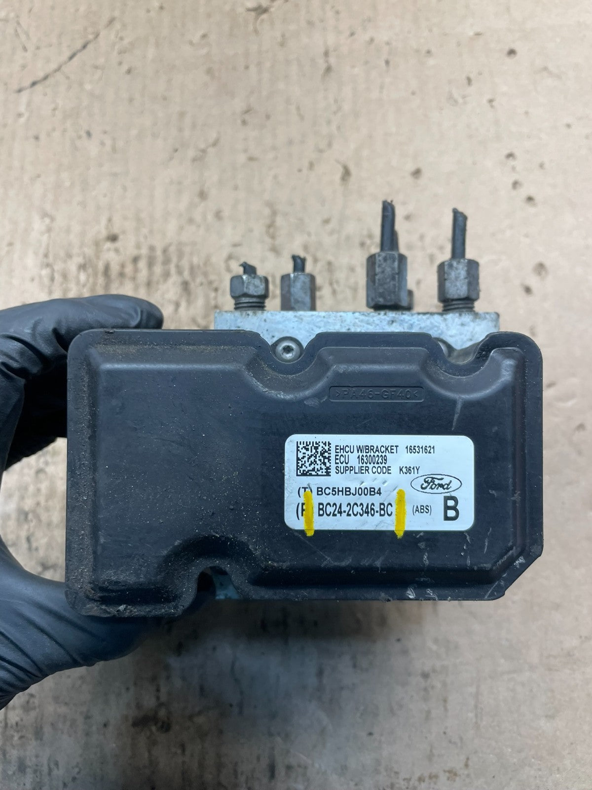 2014 2015 FORD E350 Van ABS Anti Lock Brake Pump Module s8030 DG4
