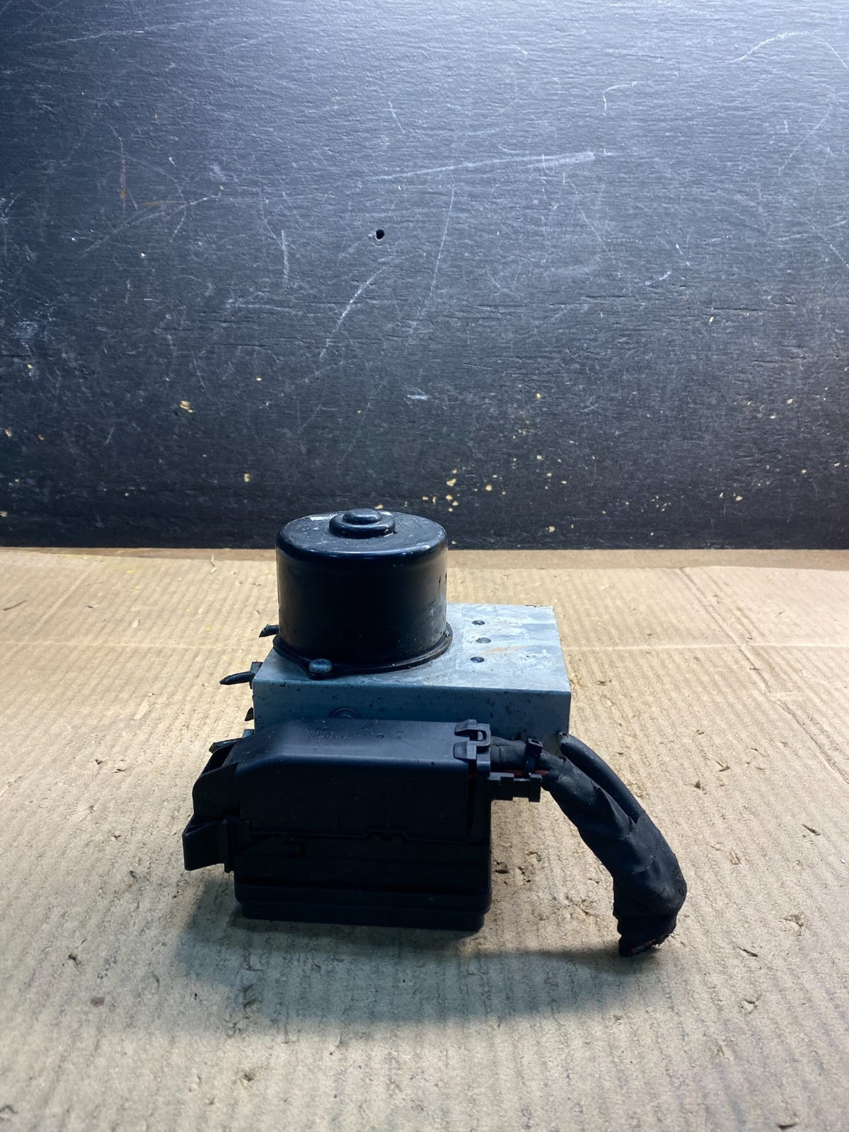 2005 to 2009 Mercedes W203 C230 CLK350 ABS Anti Lock Brake Pump Module Z0343 DG3