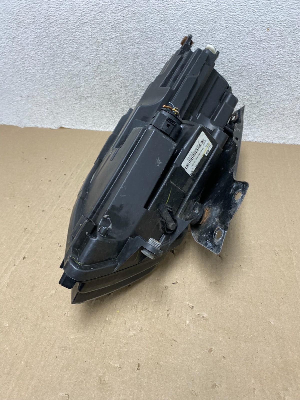 2011 to 2014 Volkswagen Jetta Left Driver LH Headlight Halogen AG6893 DW6