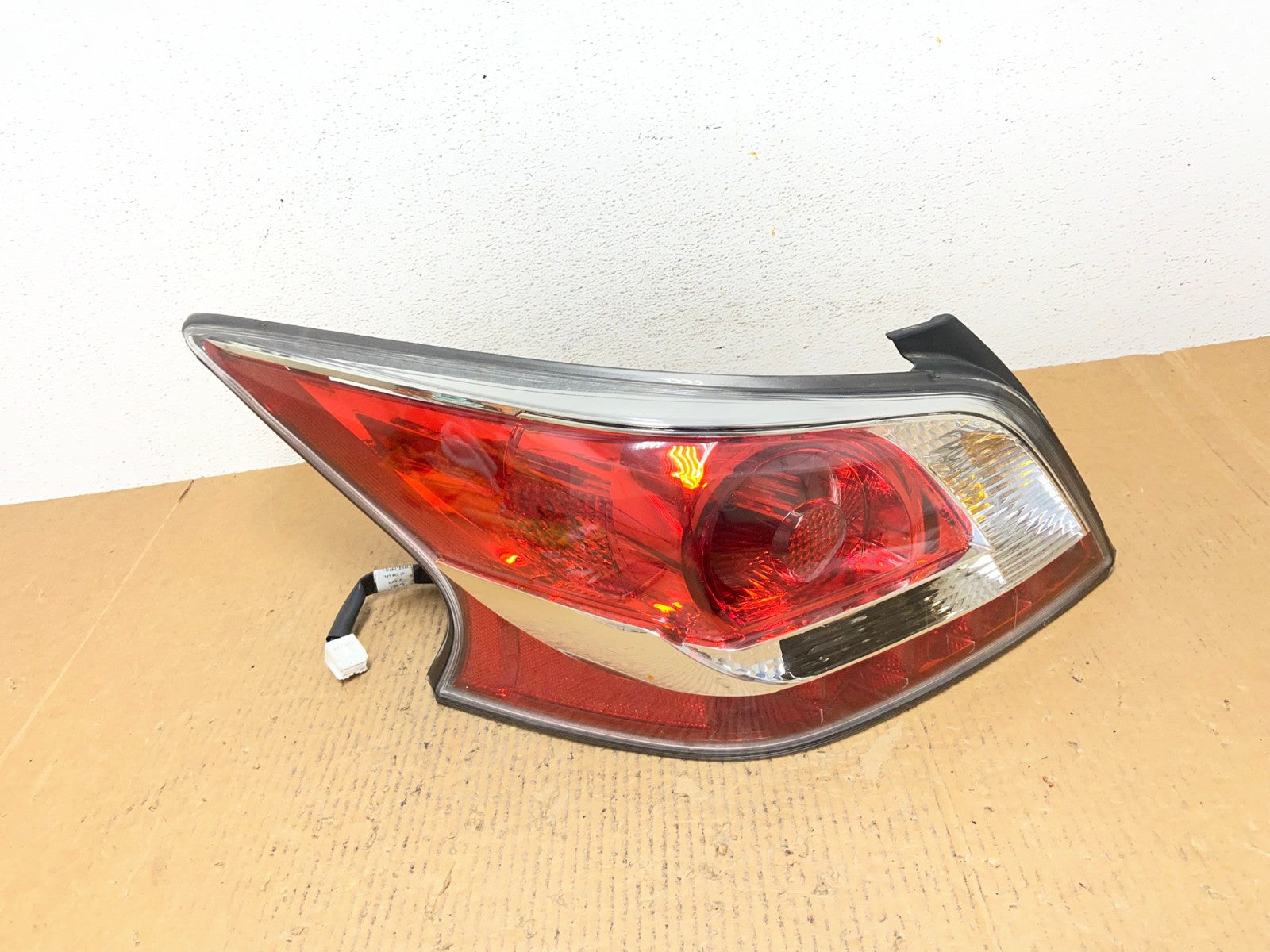 2013 2014 2015 Nissan Altima Left Driver LH Side Tail Light AE1609 LK0