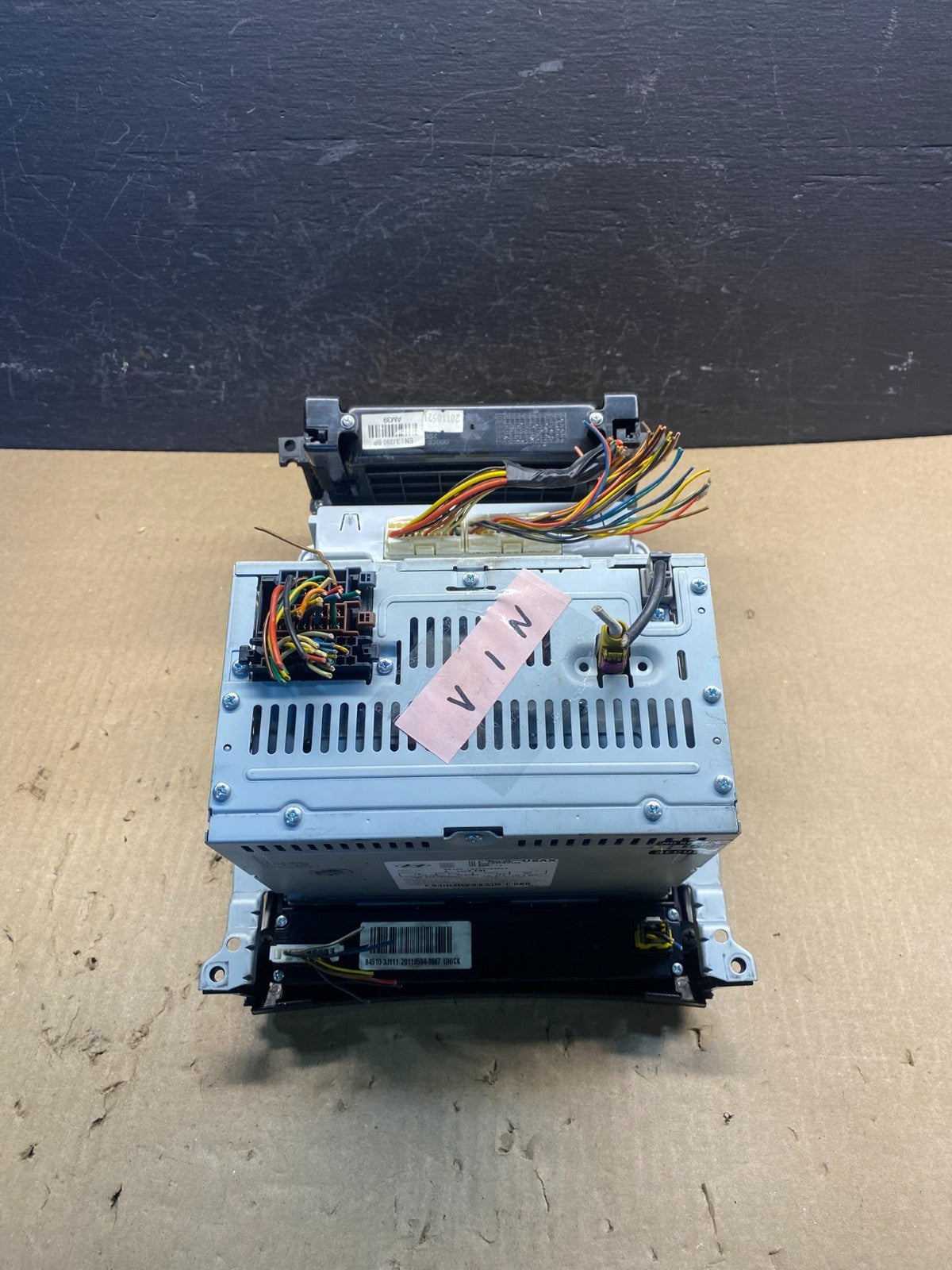 2007 to 2012 Hyundai Veracruz Auto Climate Temp Control Radio Bezel OE ac8936 DG4