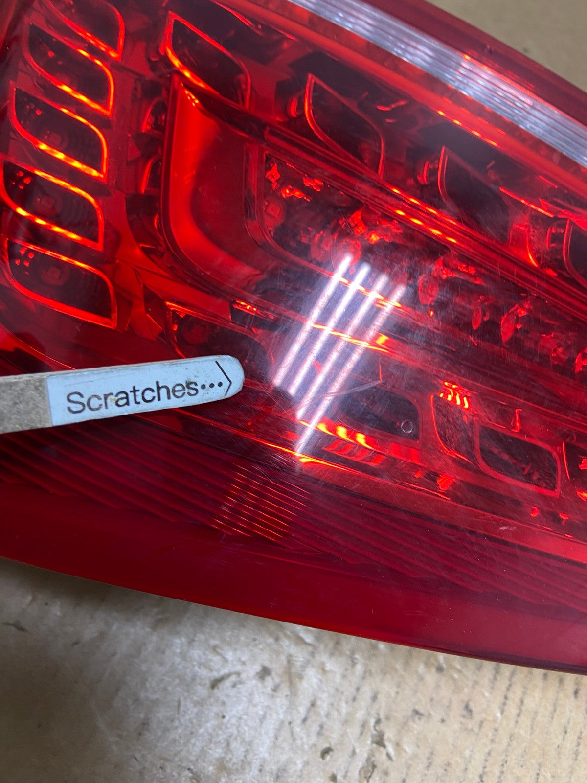 2009 to 2012 Audi Q5 Left Driver LH Side Tail light AE0670 LK3