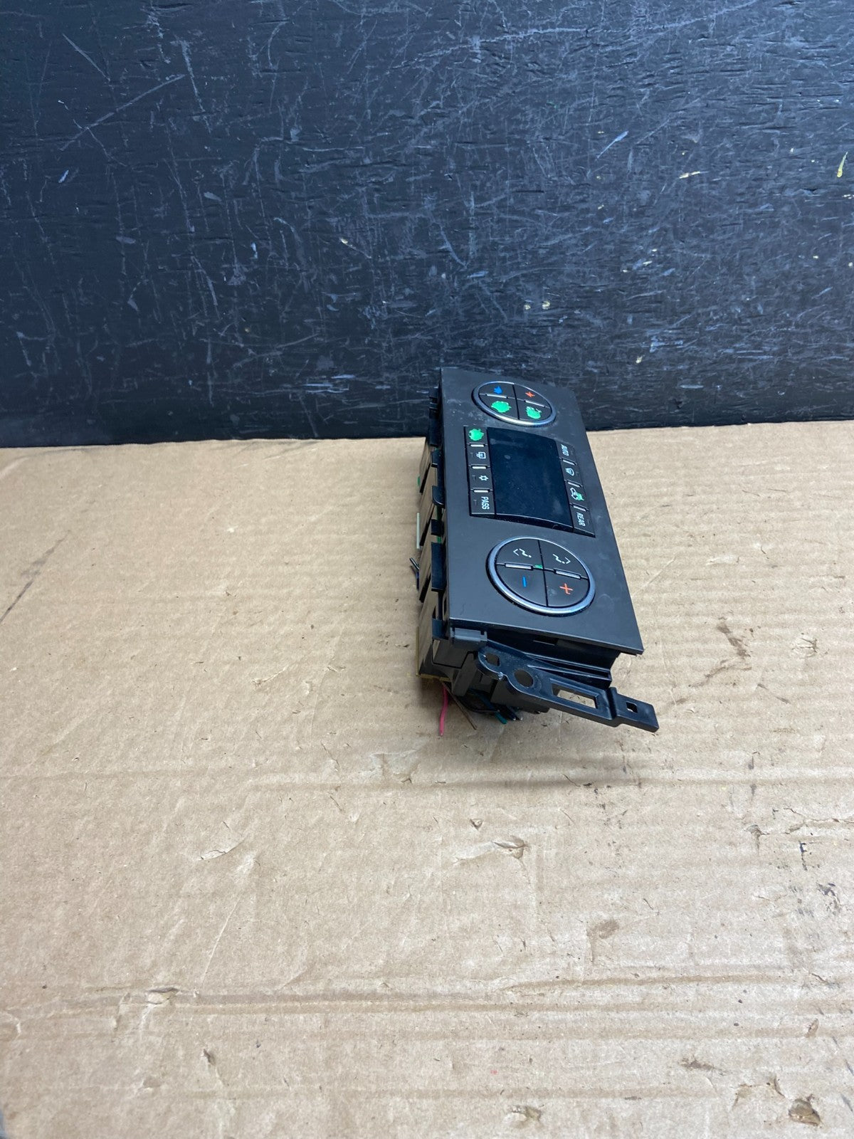 2007 - 2011 Chevrolet Silverado Gmc Sierra A/C Heater Climate Control AF2072 DW2