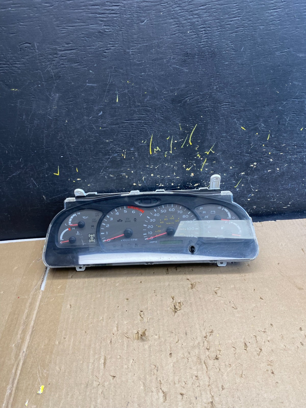 2001 to 2004 Toyota Sequoia Speedometer Insrument Gauge Cluster AB2179 DG0