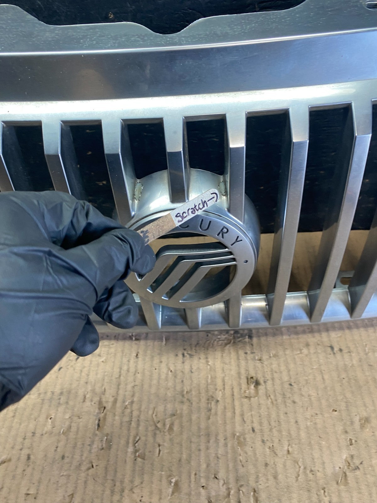2002 to 2005 Mercury Mountaineer Front Upper Grill Grille P8780 DG6