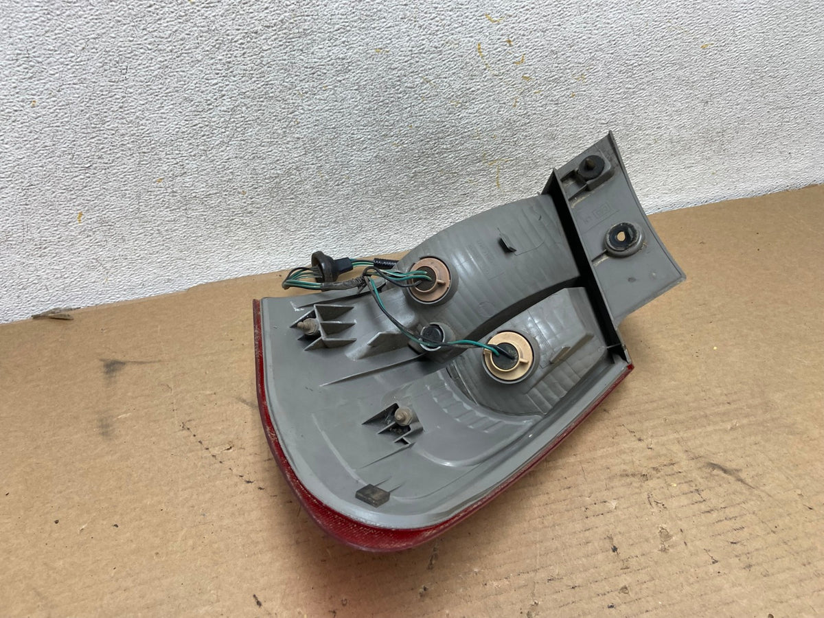 2008 to 2015 Nissan Rogue Left Driver LH Side Tail Light AH4285 LK6