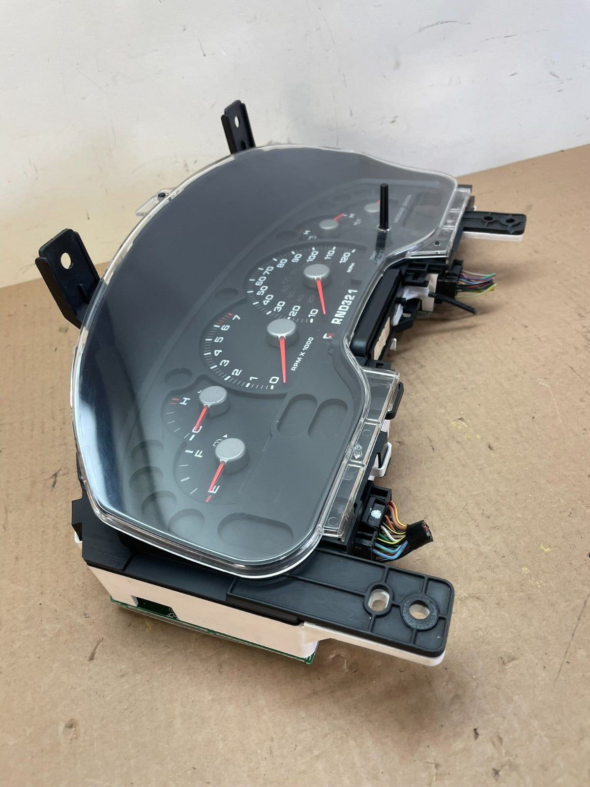 2004 2005 Ford Explorer Speedometer Cluster Gauge AI8525 DG1