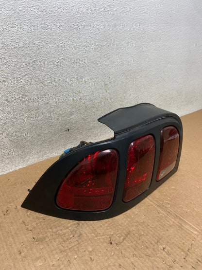 1996 1997 1998 Ford Mustang Left Driver LH Side Tail Light AI5482 LK2
