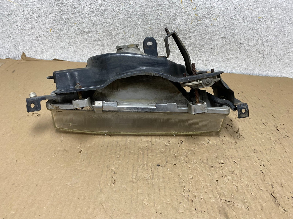 1988 to 1992 Toyota Corolla Wagon Left Driver Side Headlight AH2866 PS4