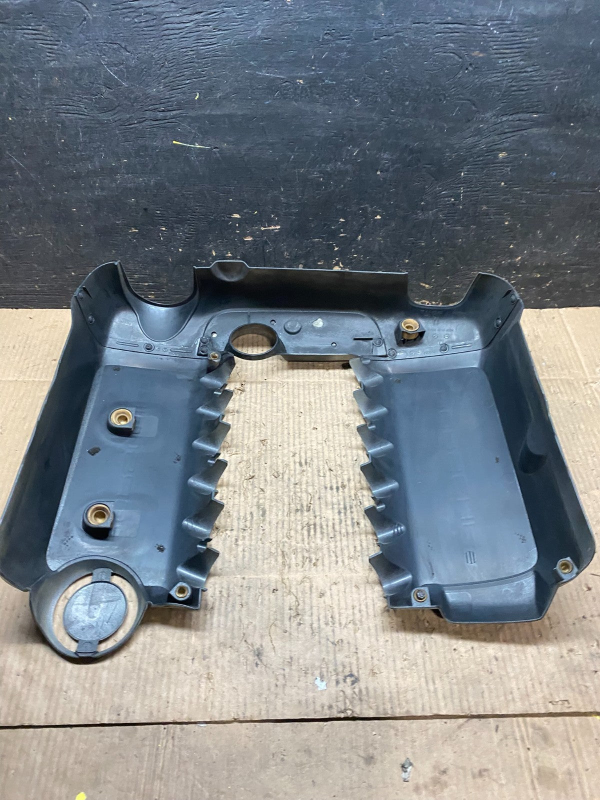2004 to 2006 Porsche Cayenne 3.2L V6 Engine Motor Cover T9551 DG4
