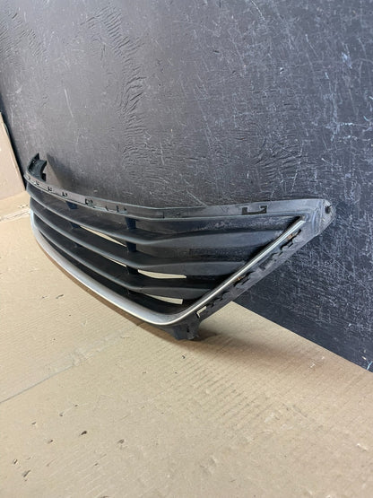 2014 to 2016 Hyundai Elantra Front Bumper Lower Grill Grille AE36851