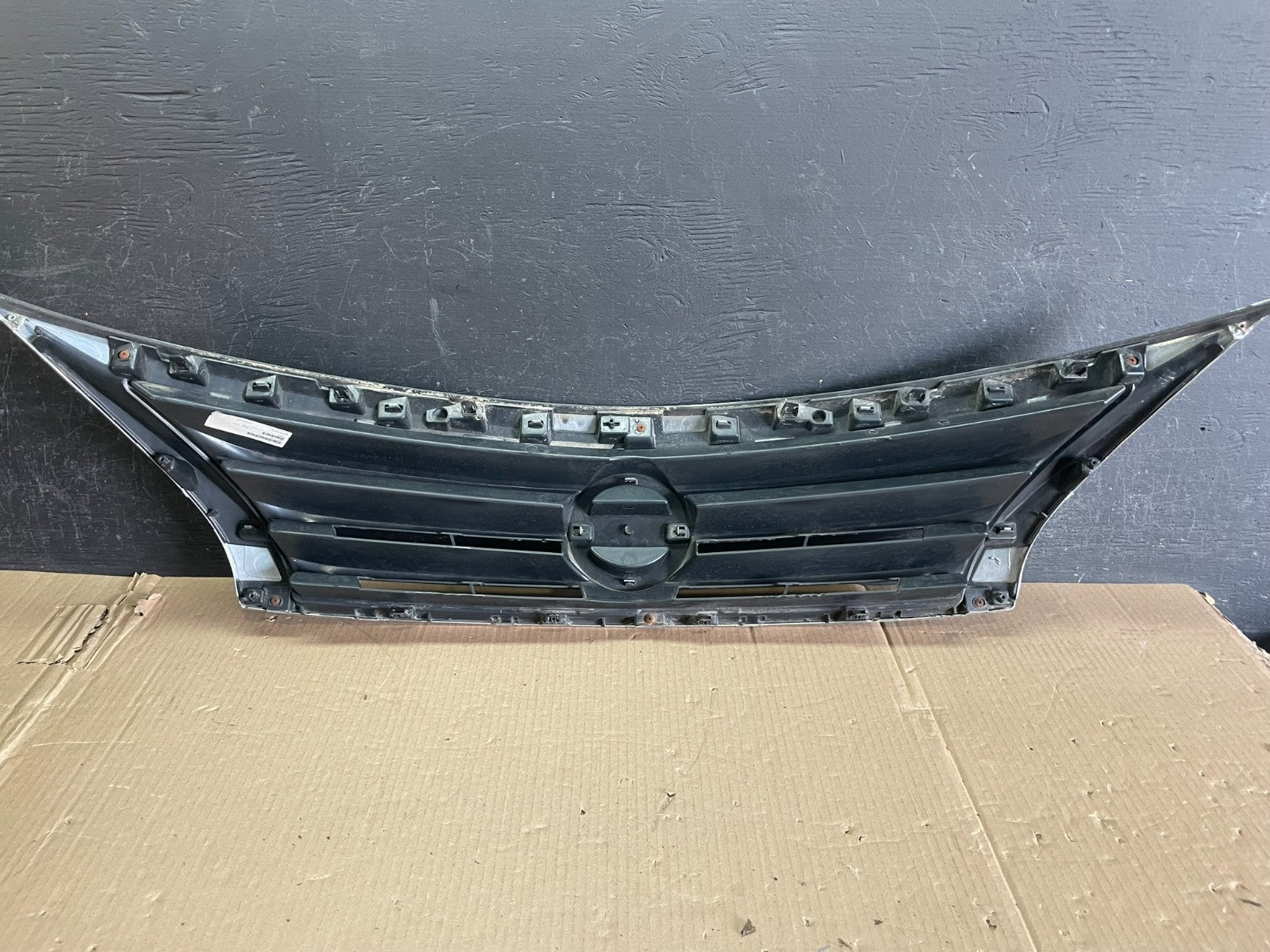2013 to 2015 Nissan Altima Front Upper Grill Grille Sedan Aftermarket AE3606 DG3