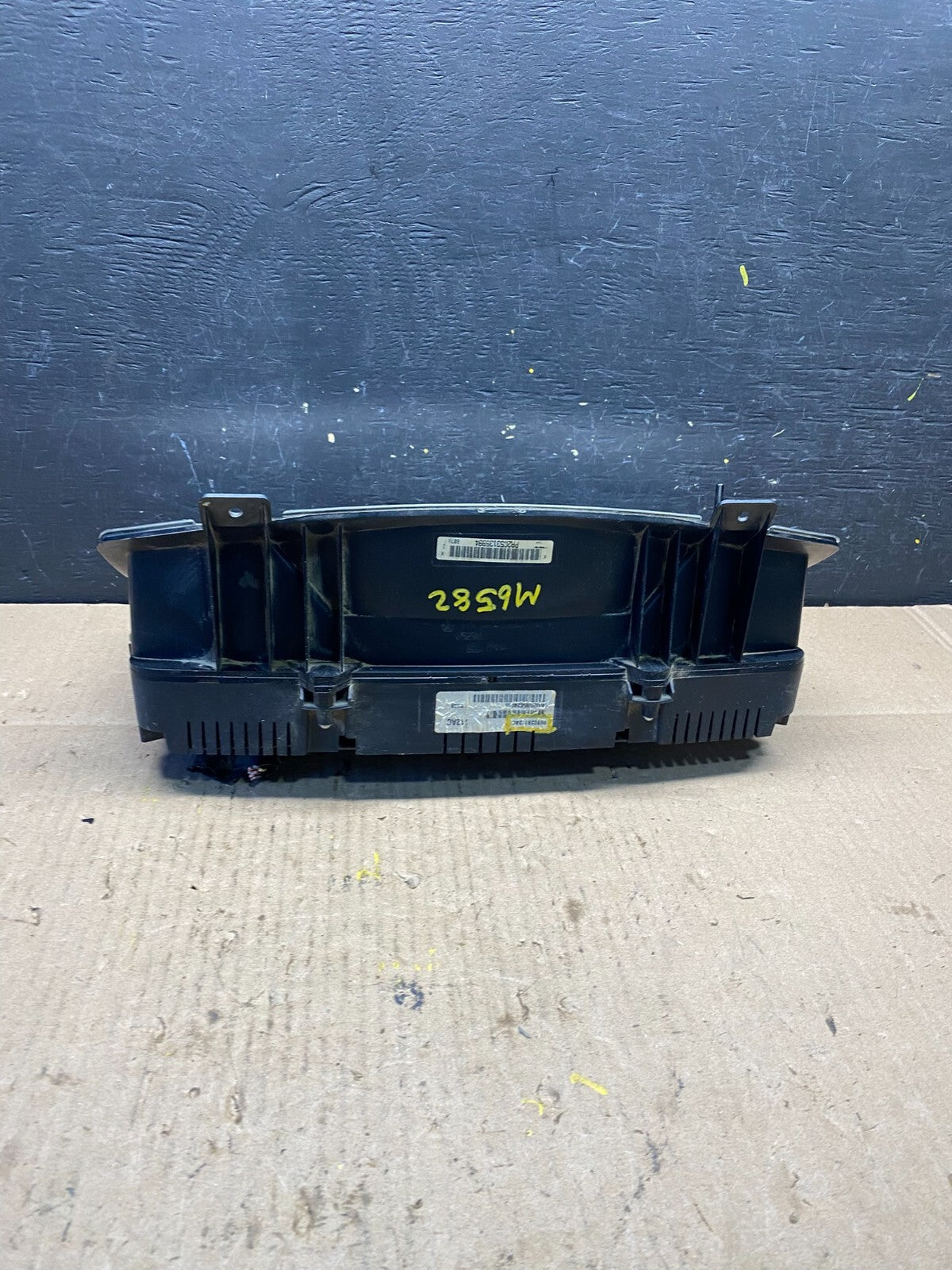 2007 2008 Mitsubishi Raider Speedometer Speedometer Cluster Gauge M6852 DG3