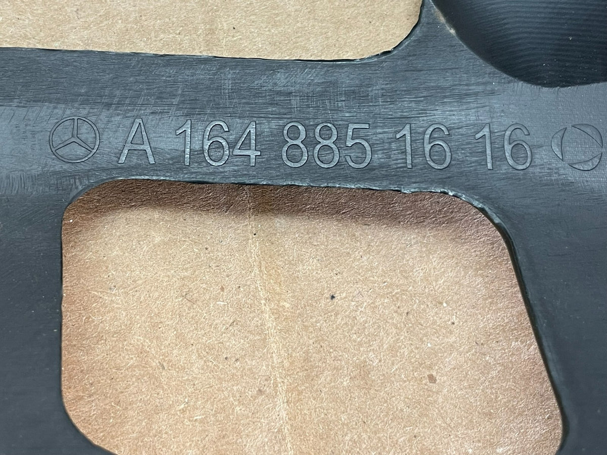 2013 to 2016 Mercedes-Benz GL450 Right Bumper Reinforcement AG99814