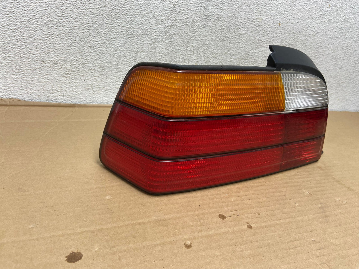 1995 to 1999 BMW E36 Left Driver LH Side Tail Light AG9165 LK1