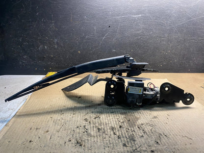 2009 to 2014 Ford Expedition Navigator Rear Windshield Wiper Motor z5068 DG0