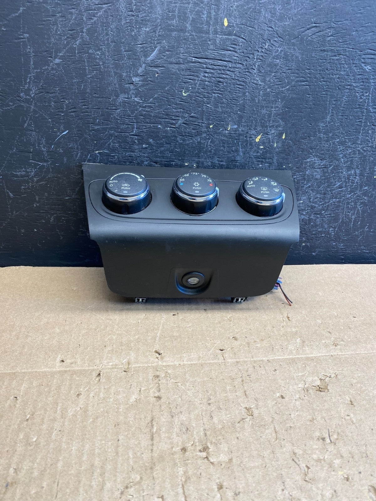 2008 to 2014 Dodge Avenger AC Heat Temperature Control P55111888AI AC67180