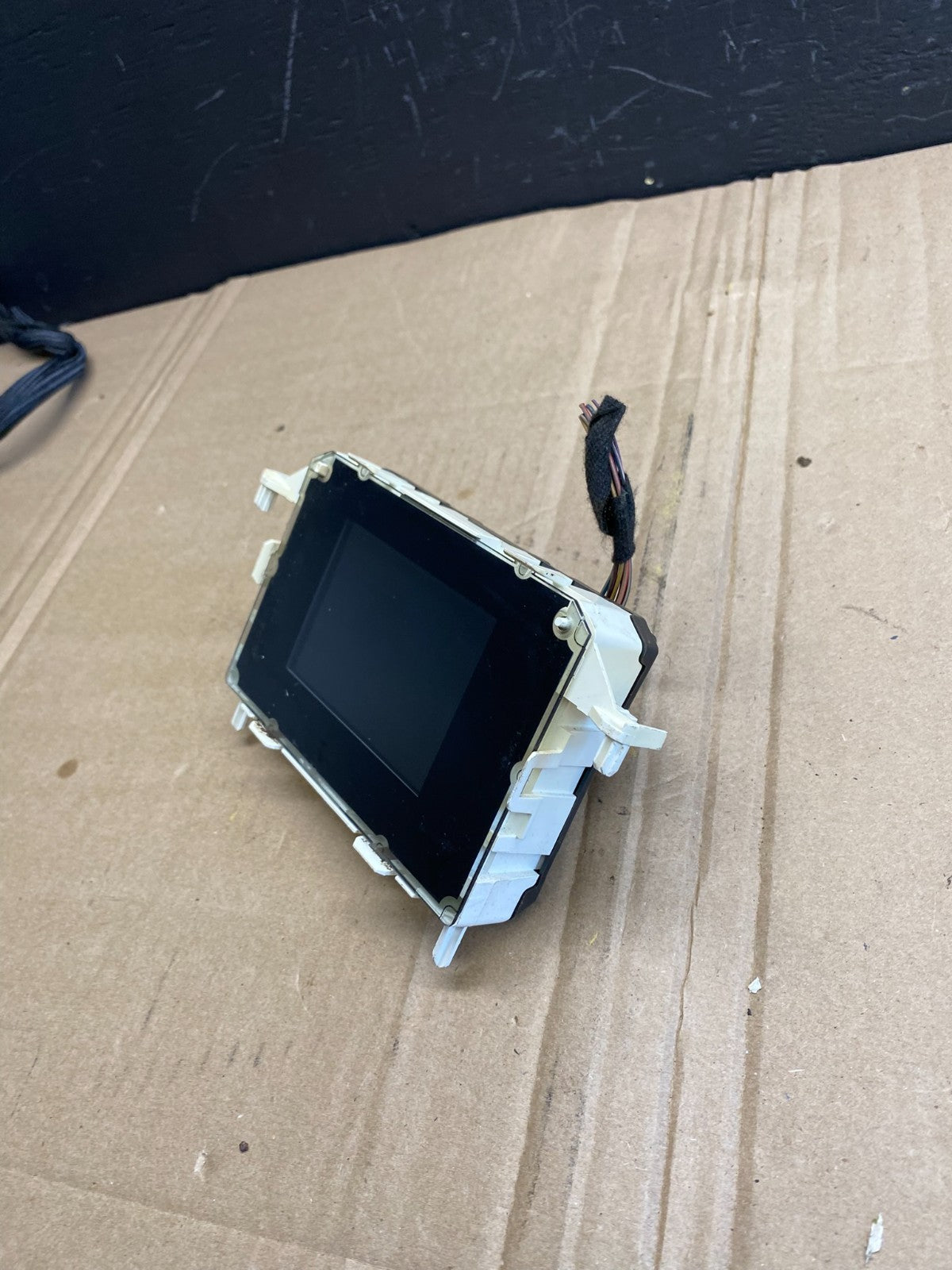 2014 to 2017 Ford Fiesta Radio Information Screen Display AB8706 DG2