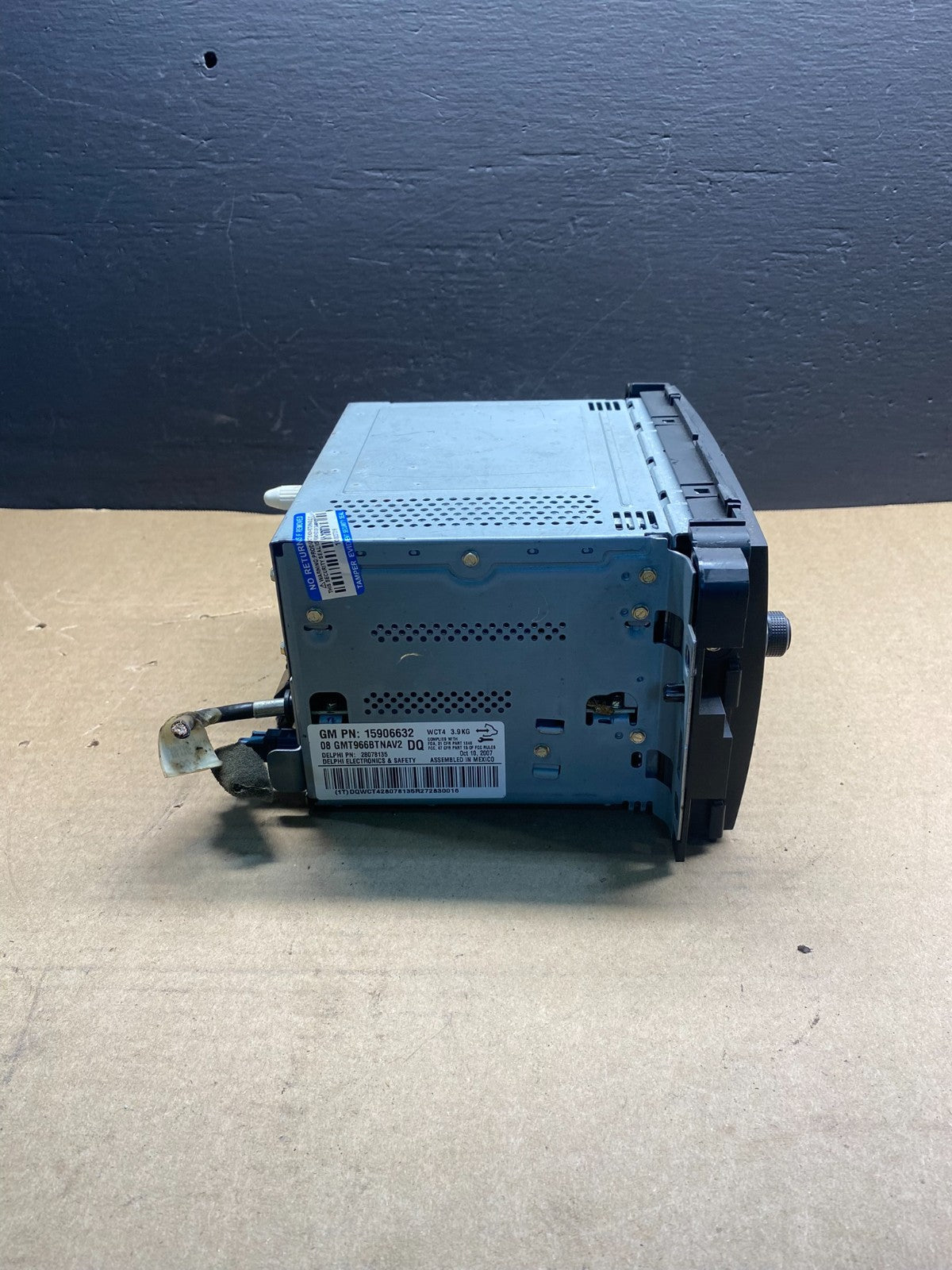 2007 - 2009 Saturn Outlook Navigation Radio CD Player Radio Aux Input  AB7170 DG2