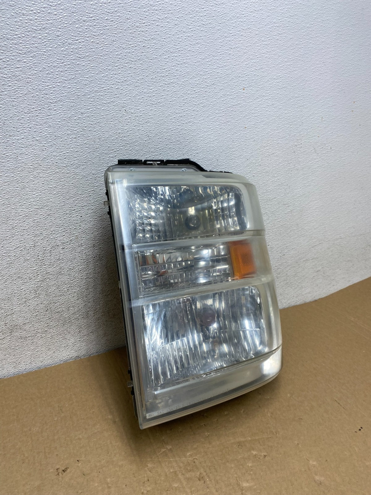 2008-2014 Ford Econoline E150 E250 E350 Left Driver LH Headlight AF7315 DW2