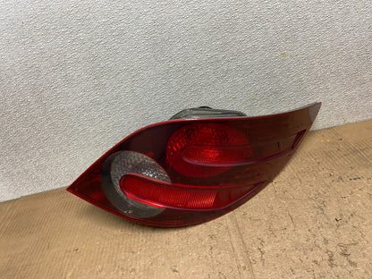 2006-2010 Mercedes W251 R-CLASS Right Passenger RH Side Tail Light AA8359 DW0