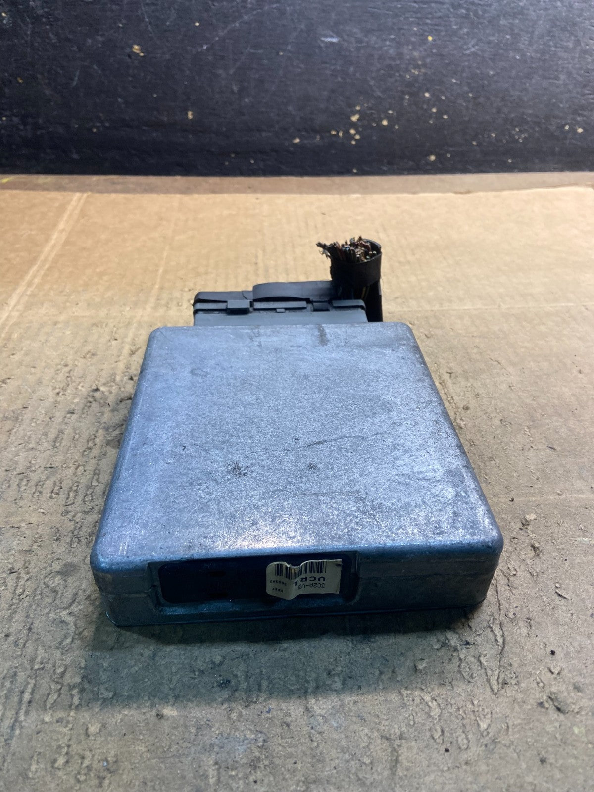 2003  Ford E250 E350 4.2L Engine Control ECU ECM Computer Module y4240 DG0