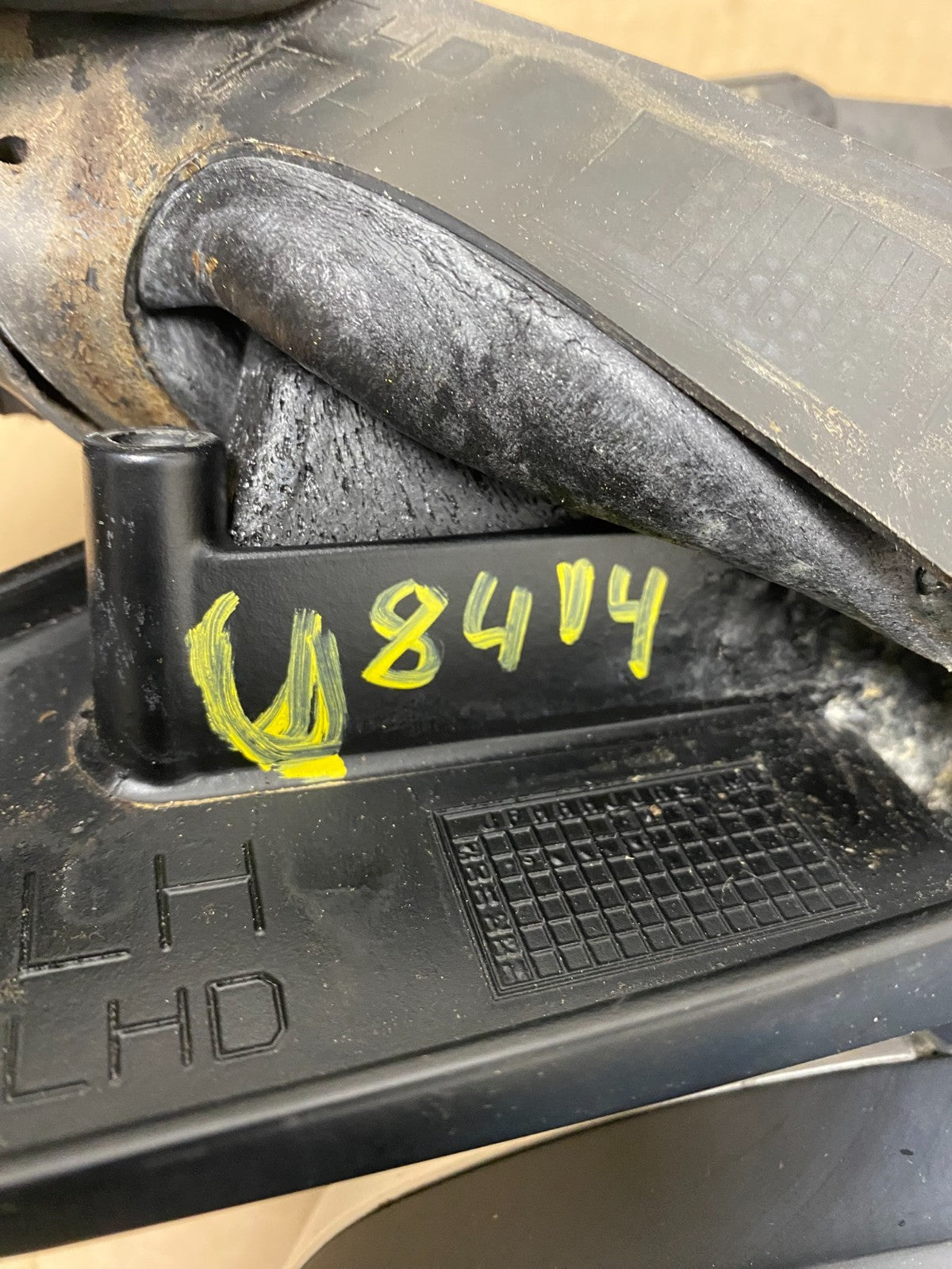 2001 - 2003 BMW 5-Series 525i 530i Left Driver Door View Mirror U8414 DG8