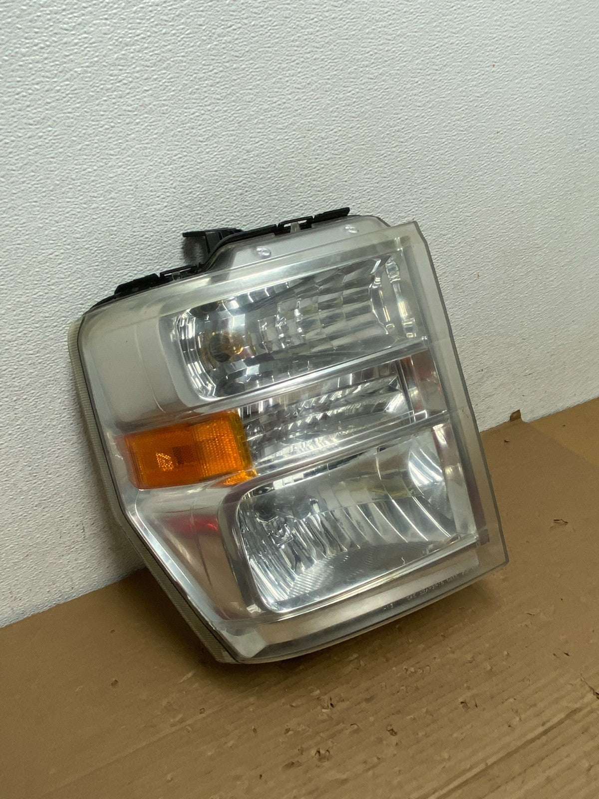 2008-2014 Ford Econoline E150 E250 E350 Right Passenger Headlight AD4250 DW2