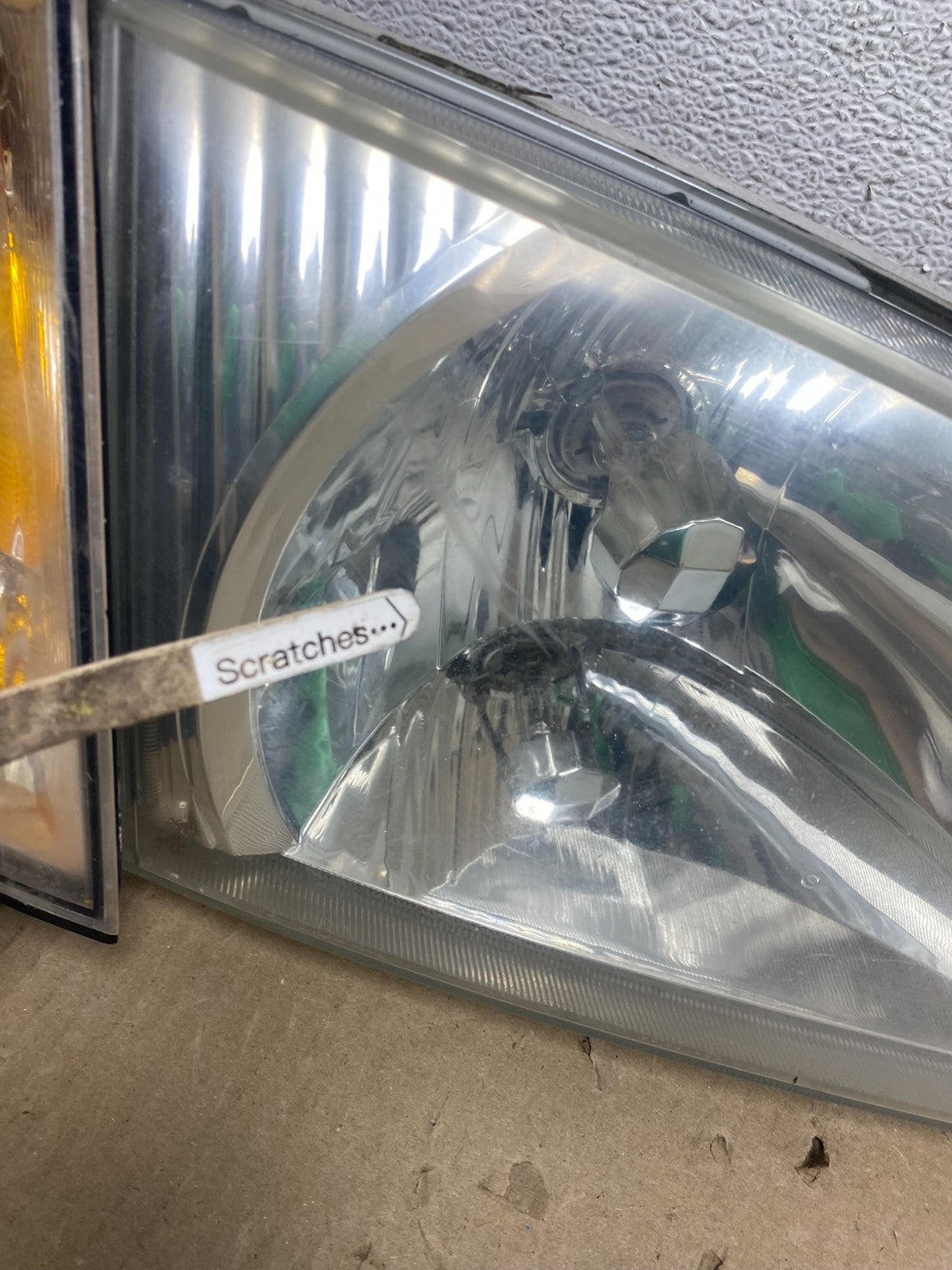 2001 2002 2003 Toyota Sienna Left+Right Side Set Headlights Halogen AE9578 DW3