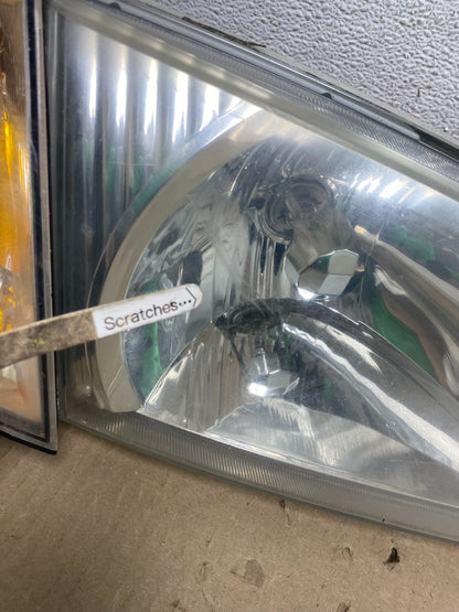 2001 2002 2003 Toyota Sienna Left+Right Side Set Headlights Halogen AE9578 DW3