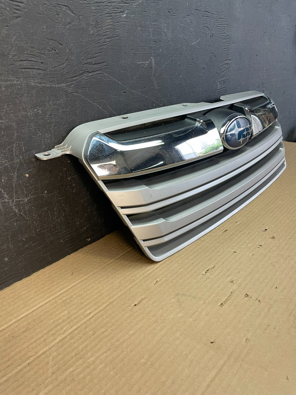 2013 to 2014 Subaru Legacy Outback Front Grill Grille AF3334 DG2