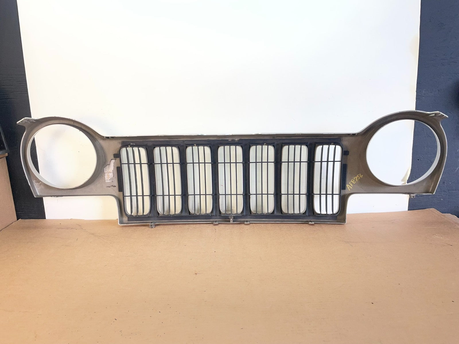 2002 2003 2004 Jeep Liberty Grill Grille Plastic af8756 DG5