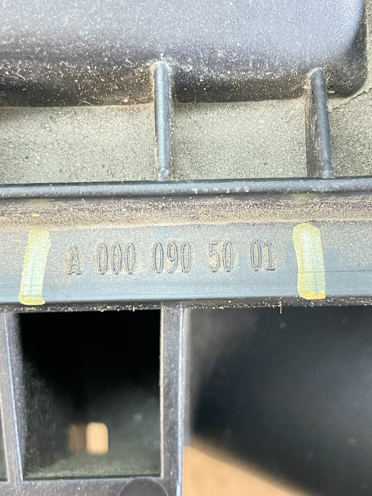 2010 to 2018 Mercedes-Benz Sprinter 2500 3.0L Air Cleaner Box AD8269 DG6