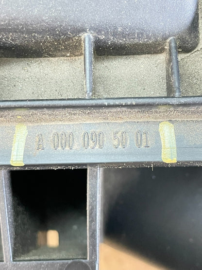 2010 to 2018 Mercedes-Benz Sprinter 2500 3.0L Air Cleaner Box AD8269 DG6