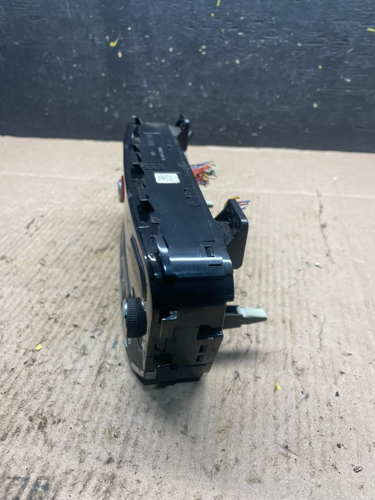 2017 to 2019 Hyundai Ioniq AC A/C Heater Climate Control Panel OEM R6282 DG3