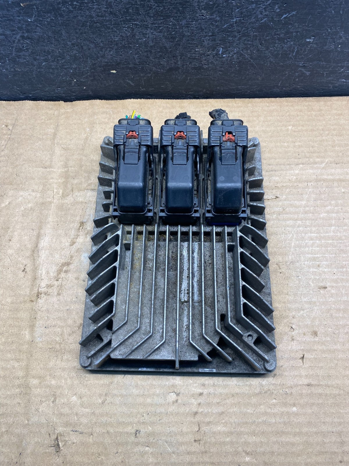 2010 2011 Chevrolet Equinox Terrain Ecu Engine Control Module Unit Ecm AD9843 DW0