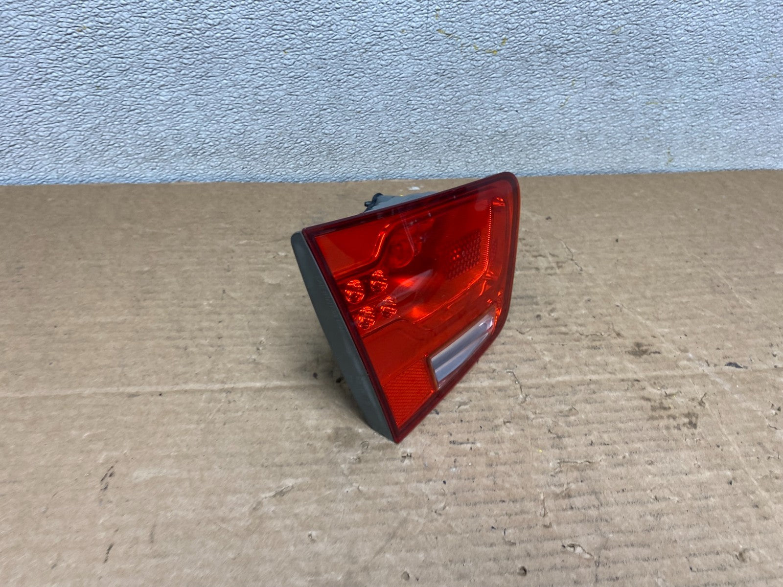 2010 to 2013 Kia Forte Left Driver LH Side Tail Light Inner Oem Z2644 DW2
