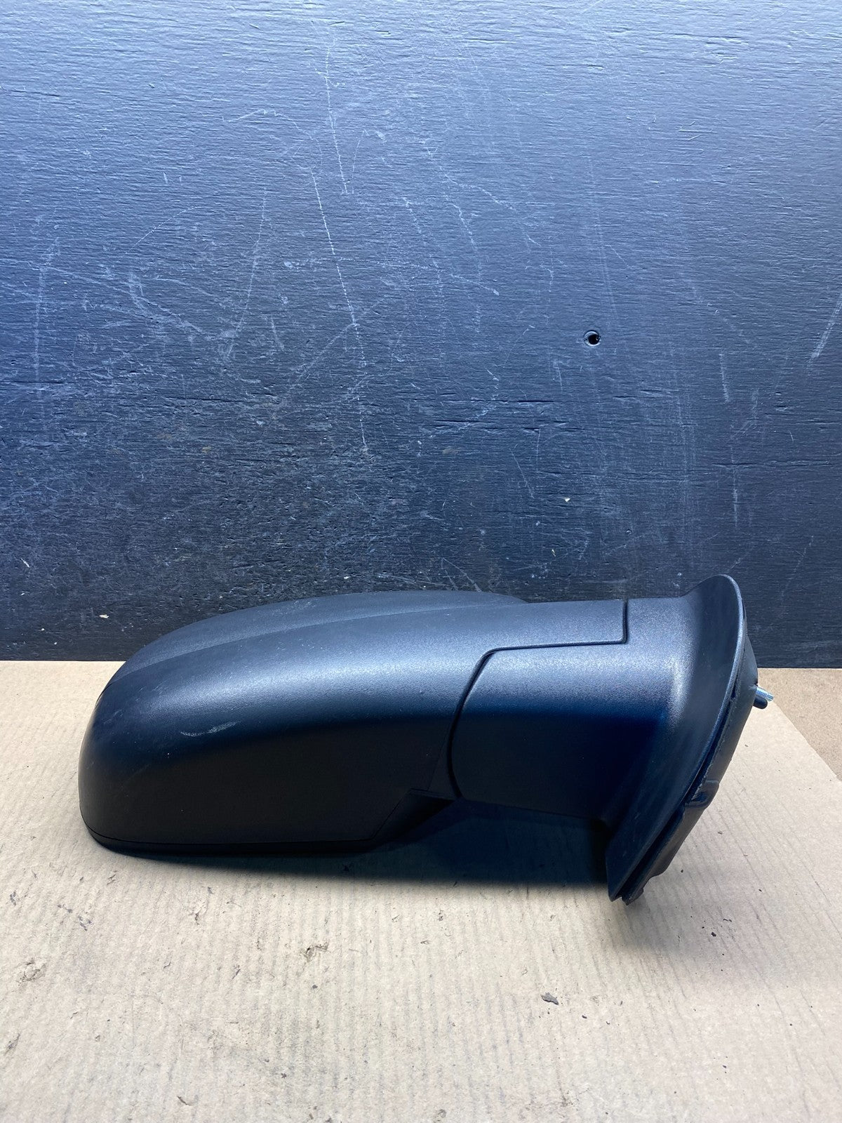 2007-2013 Chevrolet Tahoe Silverado Suburban Right Passenger Mirror AH4557 DW2