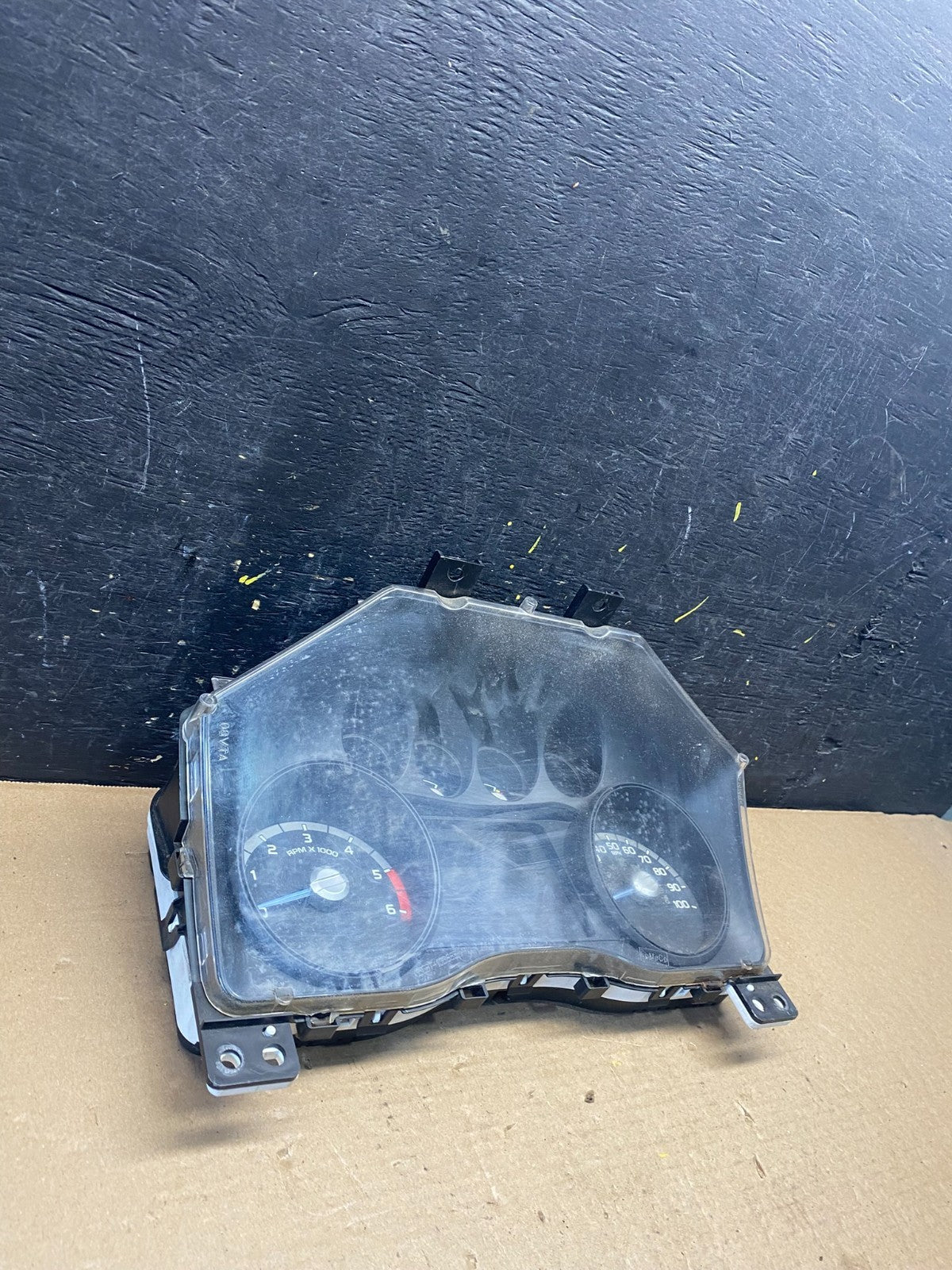 2011 to 2012 Ford F250 Super Duty Speedometer Cluster Gauge S6452 DG2
