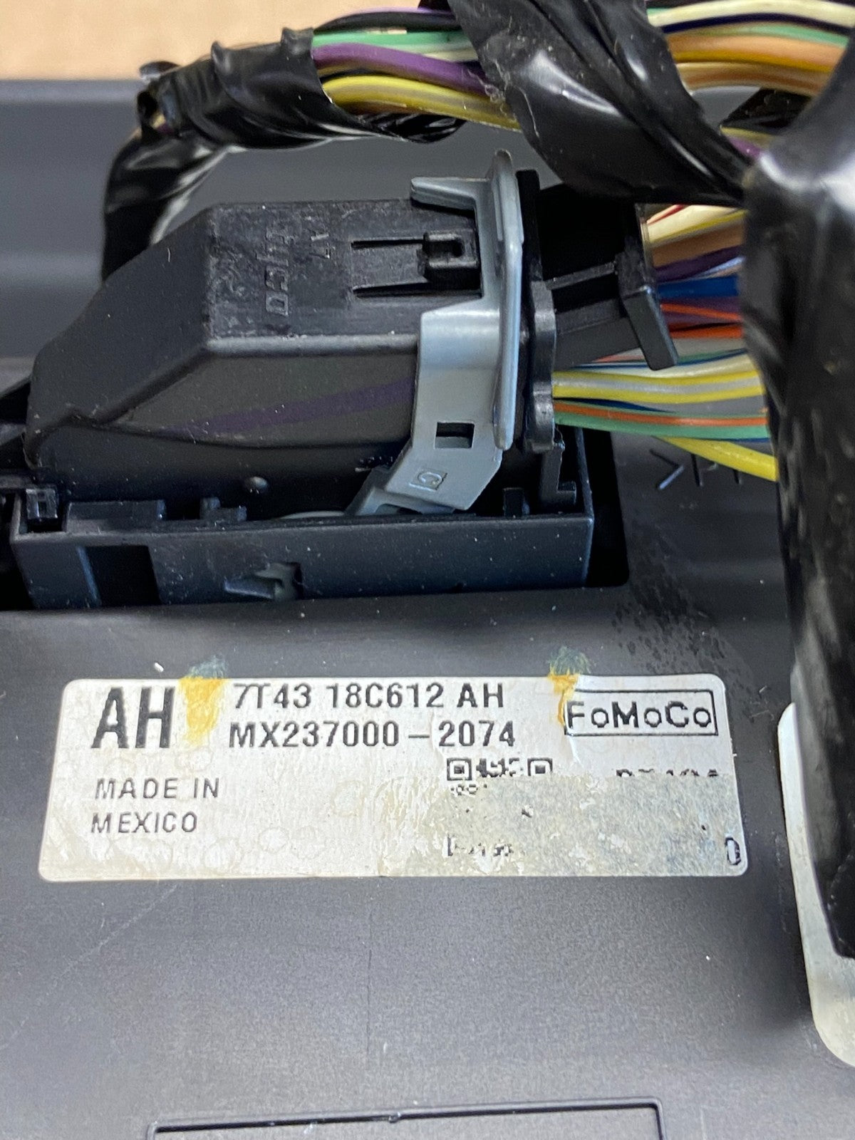 2007 - 2010 Ford Edge Heater Climate Control Radio Control Dash Bezel af6159 DG5