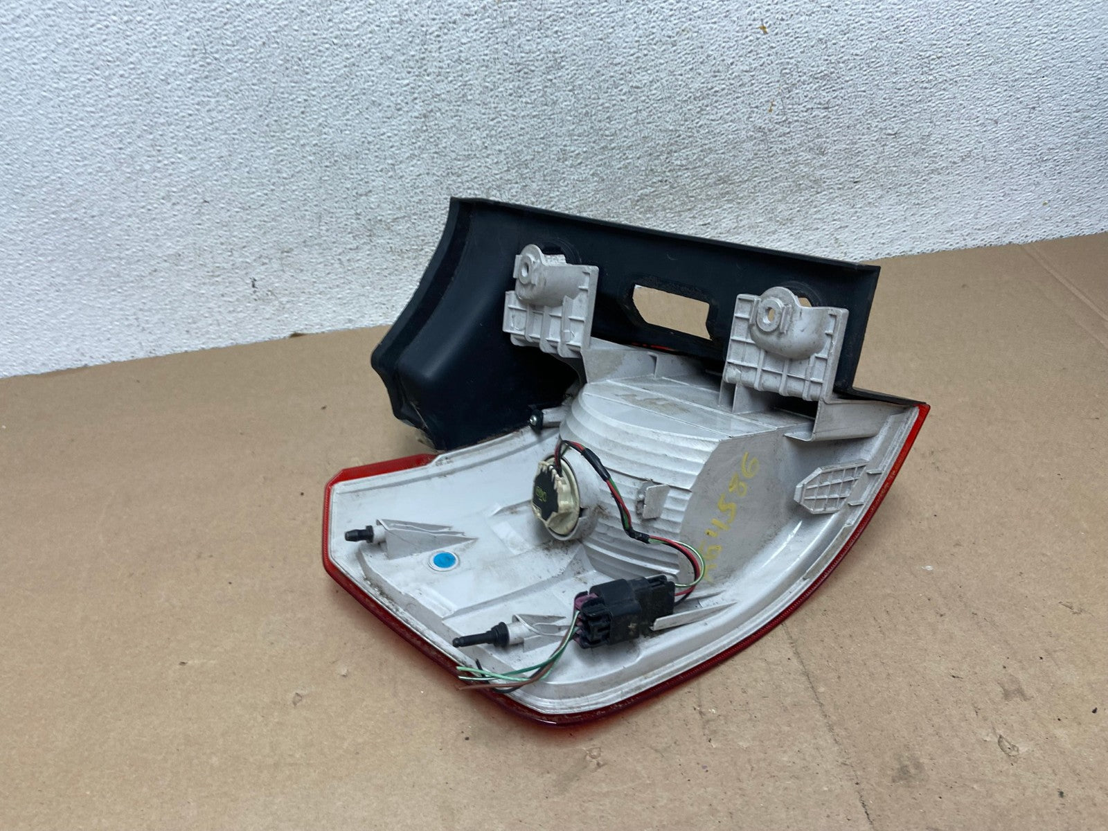 2010 to 2017 GMC Terrain Halogen Right Passenger Rh Side Tail Light AG4586 LK5