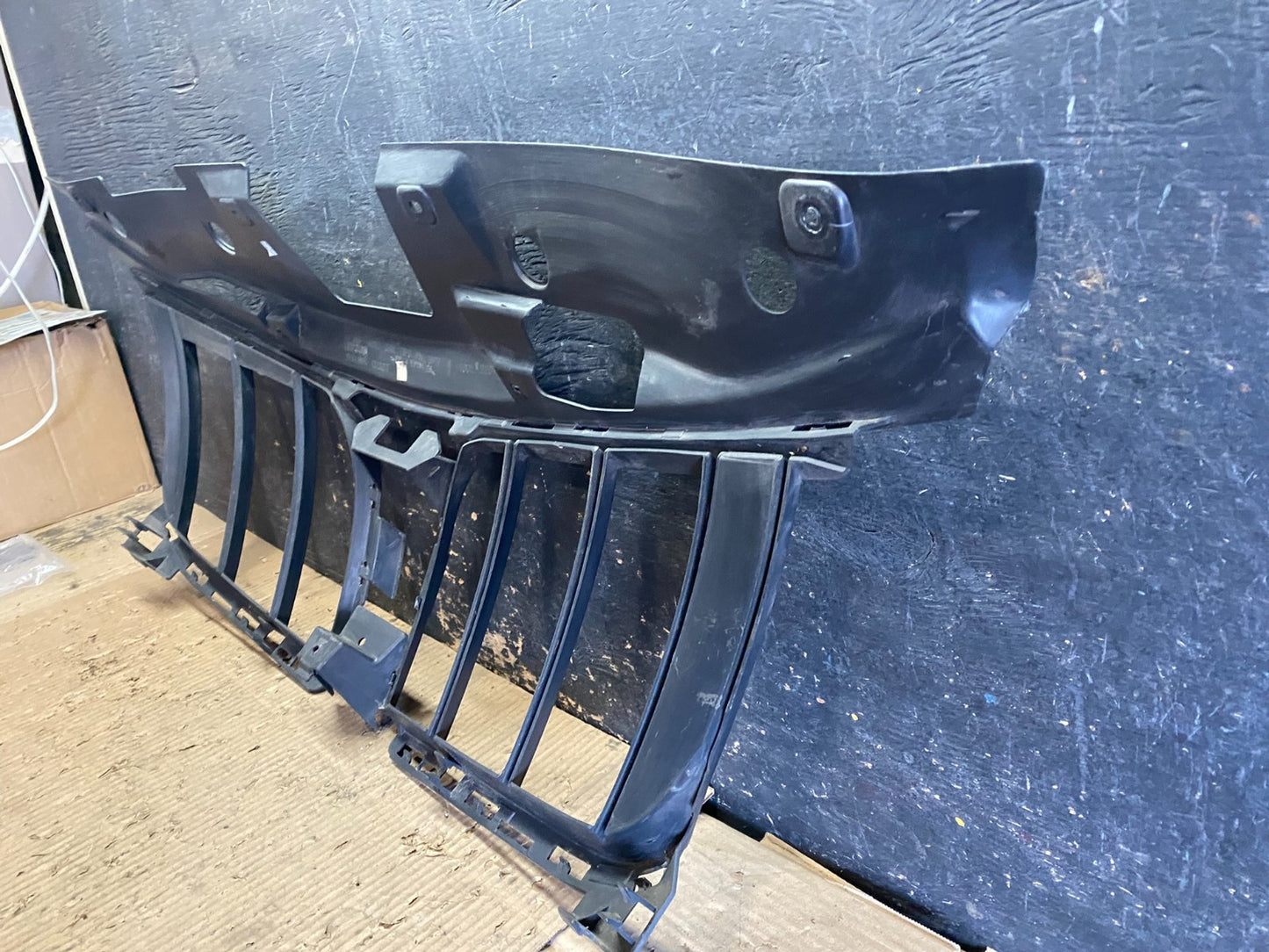 2009 to 2012 Lincoln MKS Front Upper Insert Grille Grill Oem x0003 DG6
