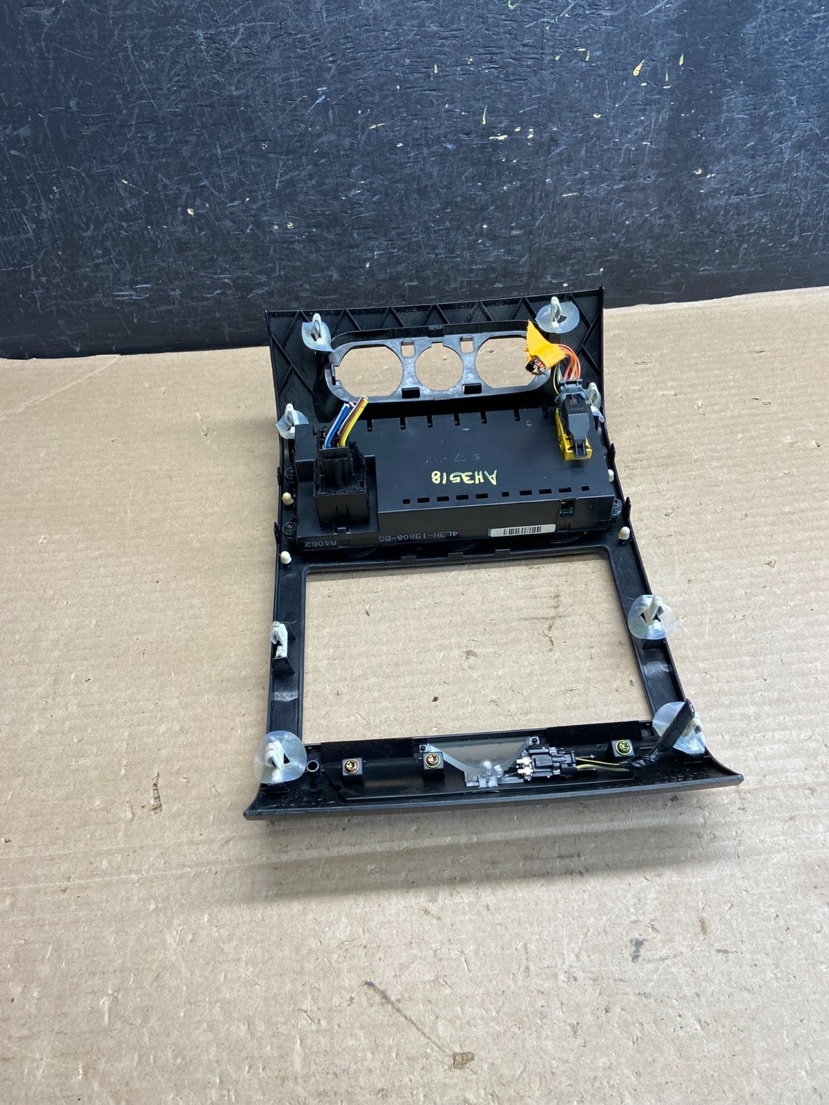 2004 to 2008 Ford F150 Radio Climate Dash Bezel Surround Black AH3518 DG4