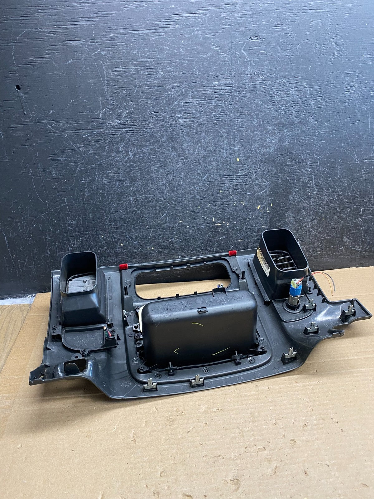 2002 to 2005 Dodge Ram Radio Climate Control Dash Air Vent Bezel Trim AG5261 DG4