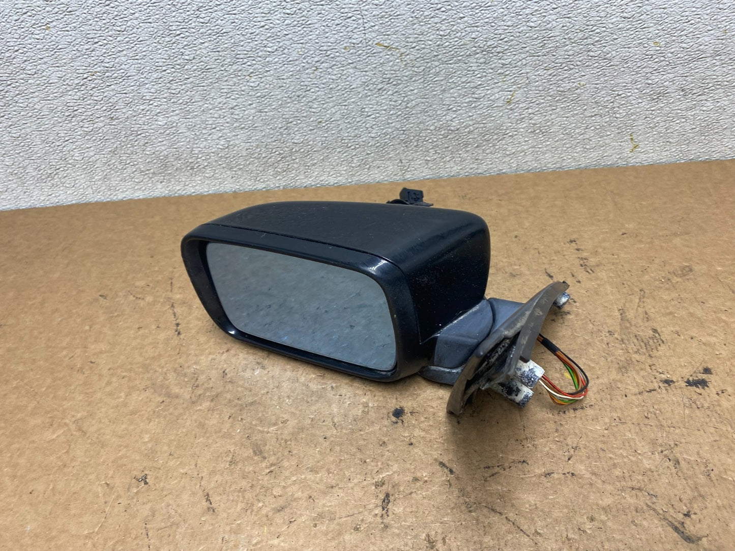 1997 to 2003 BMW 528i 530i E39 Left Driver LH Side Door View Mirror S7504 DG7