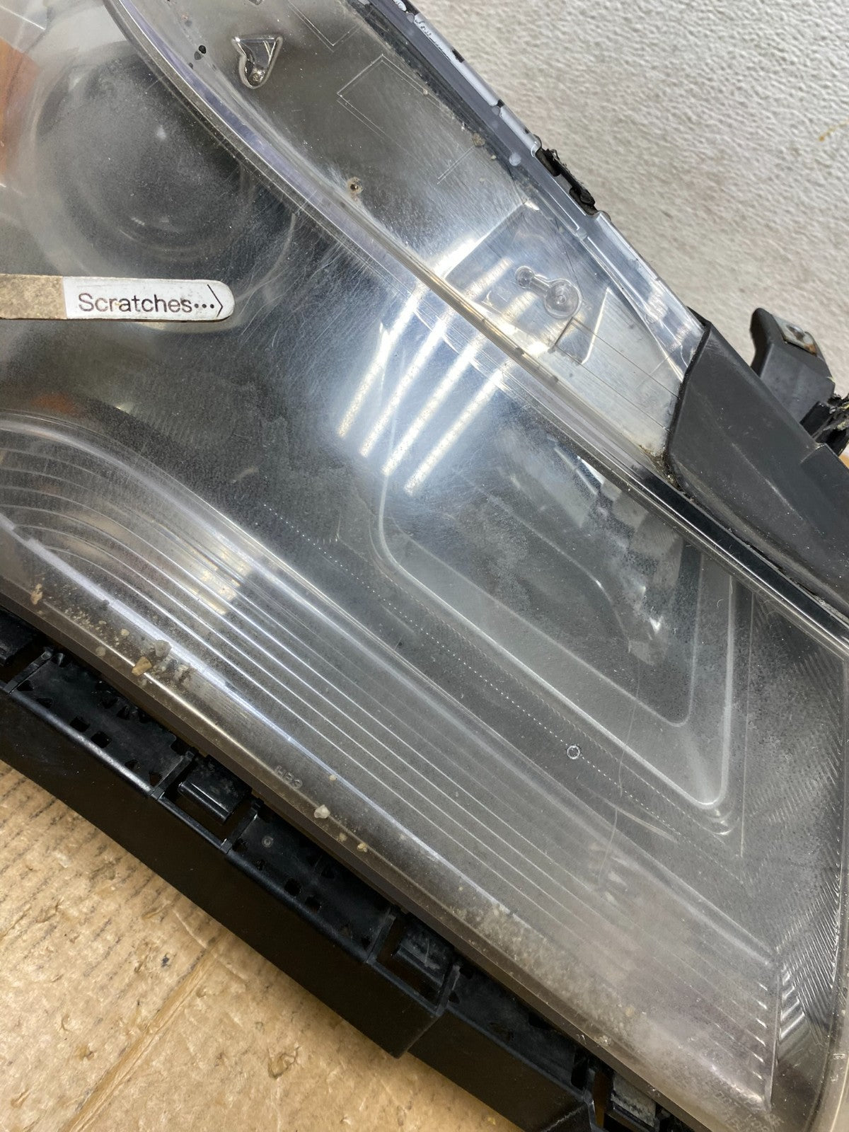 2009 to 2012 Acura RL Right Passenger RH Side Xenon HID Headlight AE1611 DG3