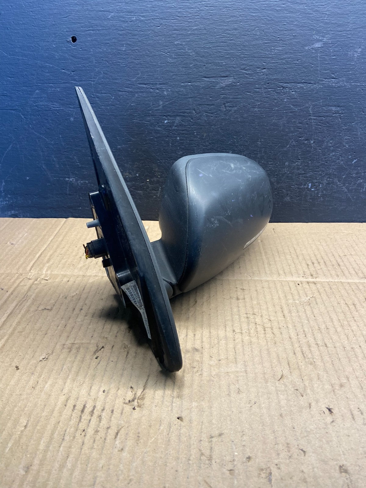 2011 to 2013 Kia Forte Left Side View Door Mirror w/turn Signal AD2966 DW1