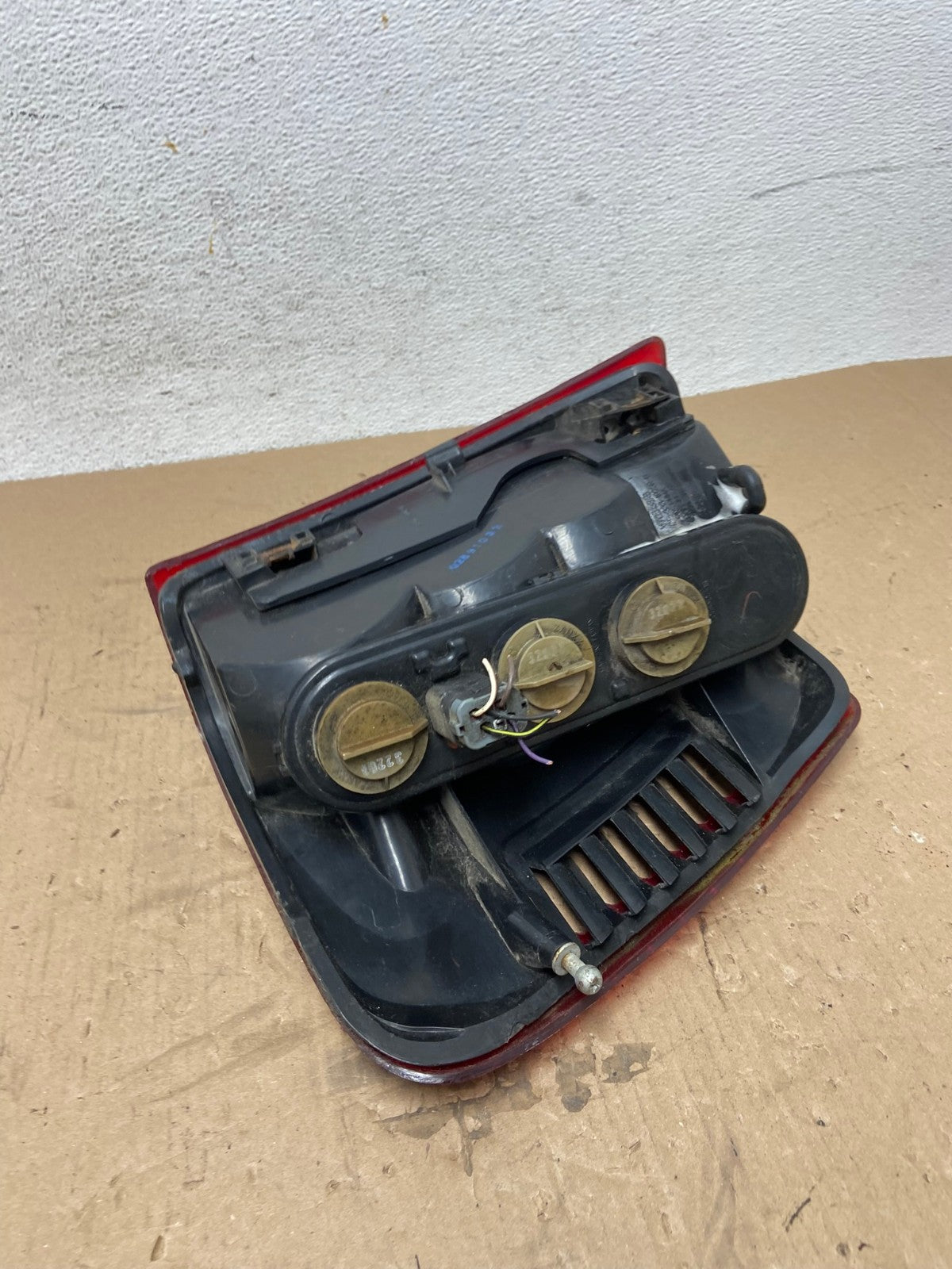 1999-2004 Jeep Grand Cherokee WJ Right Passenger Rh Tail Light AD7811 LK5