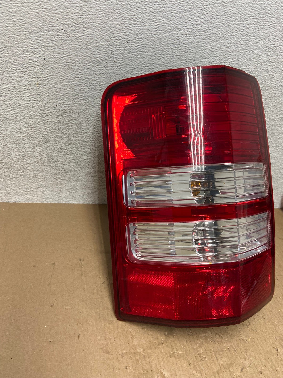 2008 to 2012 Jeep Liberty Left Driver Side Lh Tail Light AD7779 LK2