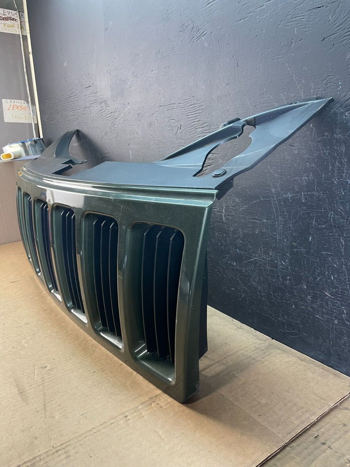 2008 2009 2010 Jeep Grand Cherokee Front Upper Grill Grille AC5162 DG1